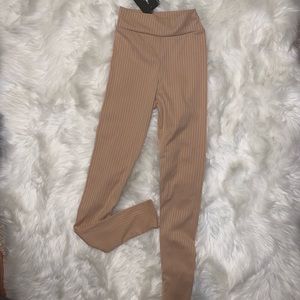 PrettyLittleThing ‘Ribbed High Waist Leggings’